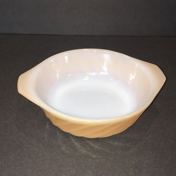 Vintage Fire King Anchor Hocking Small  Baking Dish - Picture 1 of 5